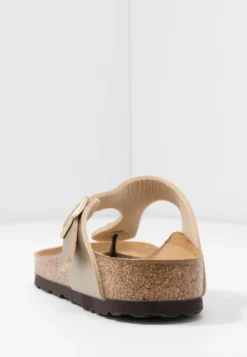 Birkenstock Gizeh Bf Regular - Chaussons - Gold -Birkenstock 0a9f589915f8453998f4b3d686284132 scaled