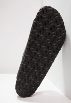 Birkenstock Arizona Soft Footbed - Mules - Black -Birkenstock 37be758abd854206b6d1f7f67717b32c