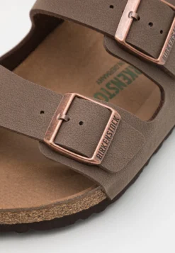 Birkenstock Arizona Vegan Unisex - Chaussons - Mocca -Birkenstock 6ce6d45c35b84b01aa04e4c5284faa28 scaled