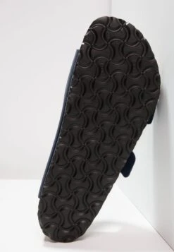 Birkenstock Arizona Sfb Bf Regular - Chaussons - Blue 10 Birkenstock Arizona Sfb Bf Regular - Chaussons - Blue -Birkenstock 760e08ca17864a709d12f7eaab4d8b96