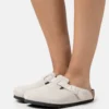 Birkenstock Boston Leve - Chaussons - Antique White