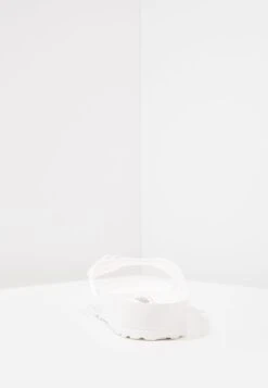 Birkenstock Madrid - Chaussons - White -Birkenstock f930d0bfa73344c6858e594838de15ab